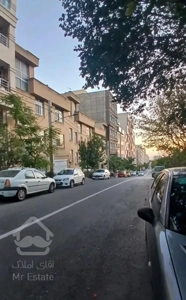 170متر2کله 1از4 قدرالسهم بالا پارکینگ دار آریاشهر