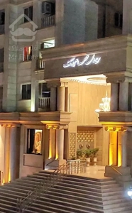 ۱۰۰ متر ، پونک ، برج مجلل بام پونک ، سازهء فاخر
