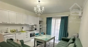 آپارتمان ۷۰ متر/فول بازسازی/قاب میدان/ویو ابدی