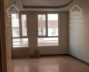 ۶۱ متر/۲خواب/پونک/نوساز/سالن پرده خور