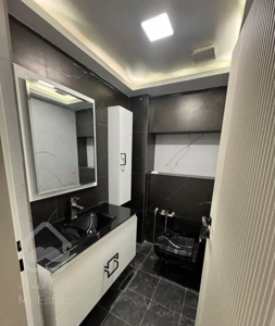 ۱۳۱متری/۲خواب‌مستر/غرق‌نور/مشاعات‌آبی