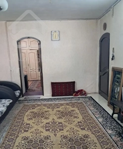 لادن ۷ طبقه اول دو خواب حاشیه ۲۰متری پر نور