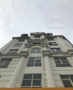 آپارتمان با نور گیر  شیک