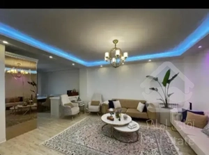 ۱۰۵ متر دو خواب /سازمان شمال /فول/سالن پرده خور