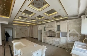 180متر2پارکینگ/ تکواحد/سالها سکونت