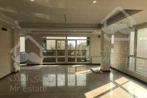 200متر کلیدنخورده مستوفى