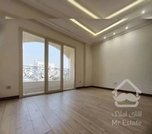 200 متر 3 خوابه طبقات بالا ویو کوهستان 2 P