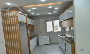 واحد ۷۰ متری ۲ خوابه راه جدا جاده لاهیجان طبقه ۱