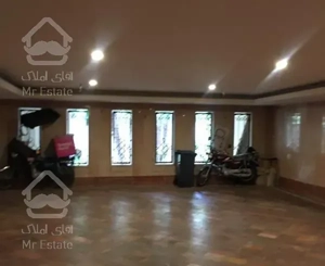 باغ فردوس 155متر سه خوابه