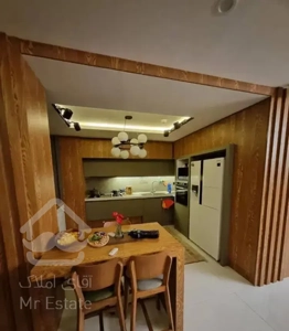 فروش140متری ۲سال ساخت نزدیک مترو علیخانی