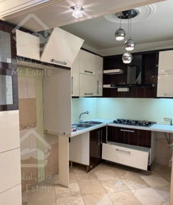 علامه شمالی 90 متری 2خواب فول امکانات