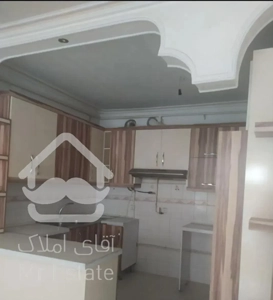 حیاط دربست  ،۱۰۷متر، خیابان شنب غازان