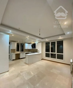 127متر/3خواب/فول امکانات/ سراسر پرده خور