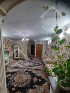 ۸۰متر،دوخوابه،دوطرف نورگیر