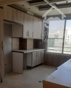 ۸۰متر دو خواب/فول امکانات/فول بازسازی شده/نورگیر