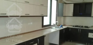 125متر/آپارتمان/شهرک غرب/10ساله