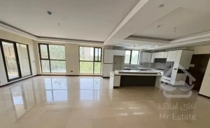 ۱۳۵متر۳خوابه،فول،۲نبش،دورتادورپنجره قدی