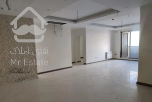 آپارتمان/۱۰۲متری/شهید خرازی