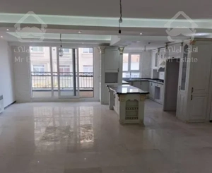 ۱۴۵ متر کلید نخورده آفتاب گیر در گلناز جنوبی