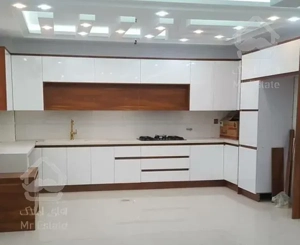 ۹۳ متر/ بالکن بزرگ/ سالن پرده خور/ صادقیه