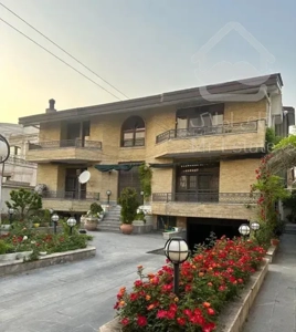 ویلا کامل دوبلکس/۷۰۵ متر زمین/فاز یک شهرک غرب