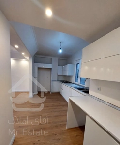 آپارتمان۱۳۵متری/۳خوابه/قلب دروس/پلان تفکیکی