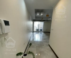 ۷۵ متر  بر خیابان اصلی درکه موقعیت اداری و مسکونی