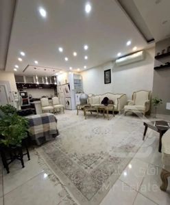 ۸۳متری ۲خواب جنوبی شیک کم واحد