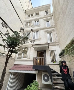 ۲۵۰ مستغلات دربست (۸ پارکینگ)
