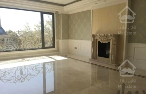 ٢٢٠ متر سپند بالکن قابل چیدمان