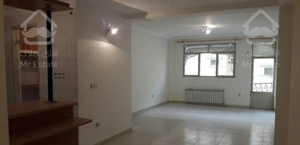 هراز.کوچه برند.۹۳متری.بنا بر آسفالت اصلی کوچه