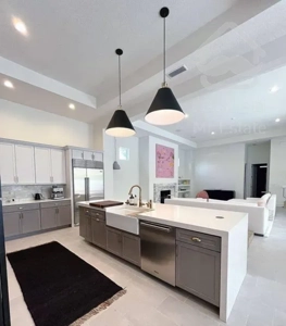 آپارتمان ۱۰۶ متر/ محتشم/ امکان اخذ وام