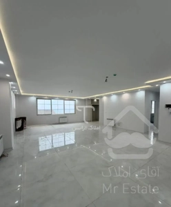 ۱۲۲متری نوساز خ تهران با دید دریا