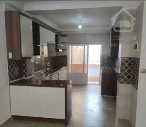 واحد دو خواب نزدیک به خیابان اصلی