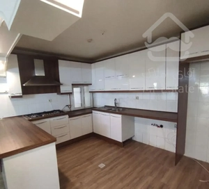 ۱۱۴م/سندتکبرگ/دریاچه