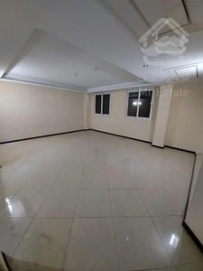 ۱۰۷ متری دریاچه برجهای آسمان