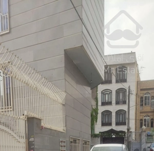 آپارتمان سه خوابه 105 متری