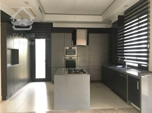 143 متر لوکیشن تاپ هروی کلید نخورده