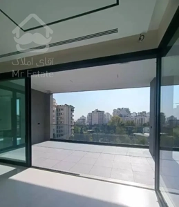 فروش آپارتمان ۱۷۱ متر(طبقه آخر)