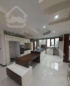 ۱۹۰ متر *۳پارکینگ سندی*  تاپ لوکیشن گیشا