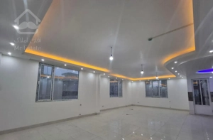 ۸۱ هکتاری نوساز سه نبش ۱۱۰ متر