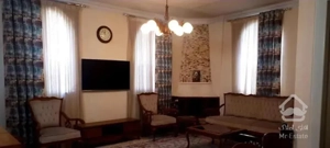 ۵۰متر خوش نقشه و غرق در نور