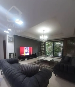 تاپ لوکیشن آجودانیه/۱۷۵ متر/در حد کلید نخورده