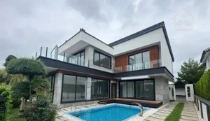 ویلا مدرن استخردار در شهرک برند سیاهرود