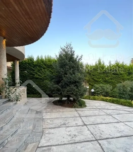 اجاره ویلا استخر دار 700متر نوشهر