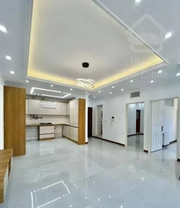 67متر خوش چیدمان نورگیر سرتاسر پنجره