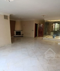 اجاره آپارتمان ۱۴۵ متری ۳ خوابه طبقه ۱ در آشتیانی