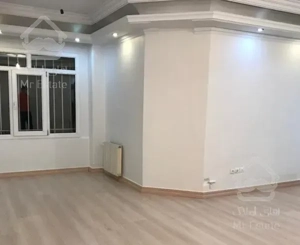 ۷۲ متر / پونک / کمالی شرقی /  رو ب آفتاب/ فول