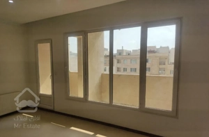 ۱۲۸متر / سنددار/ ۲ پارکینگ سندی