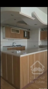 فروش آپارتمان۱۳۵ متری ۳ خوابه طبقه۳ در امام رضا